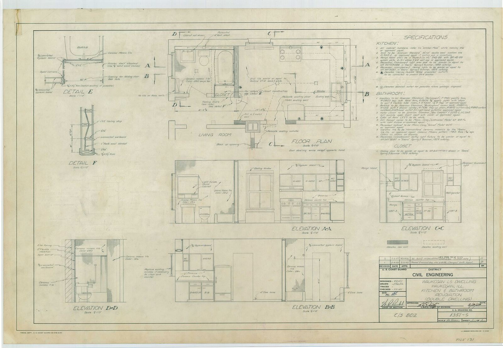 Oude bouwtekening voor een badkamer- en keukenrenovatie met plattegrond, aanzichten en een lijst met specificaties